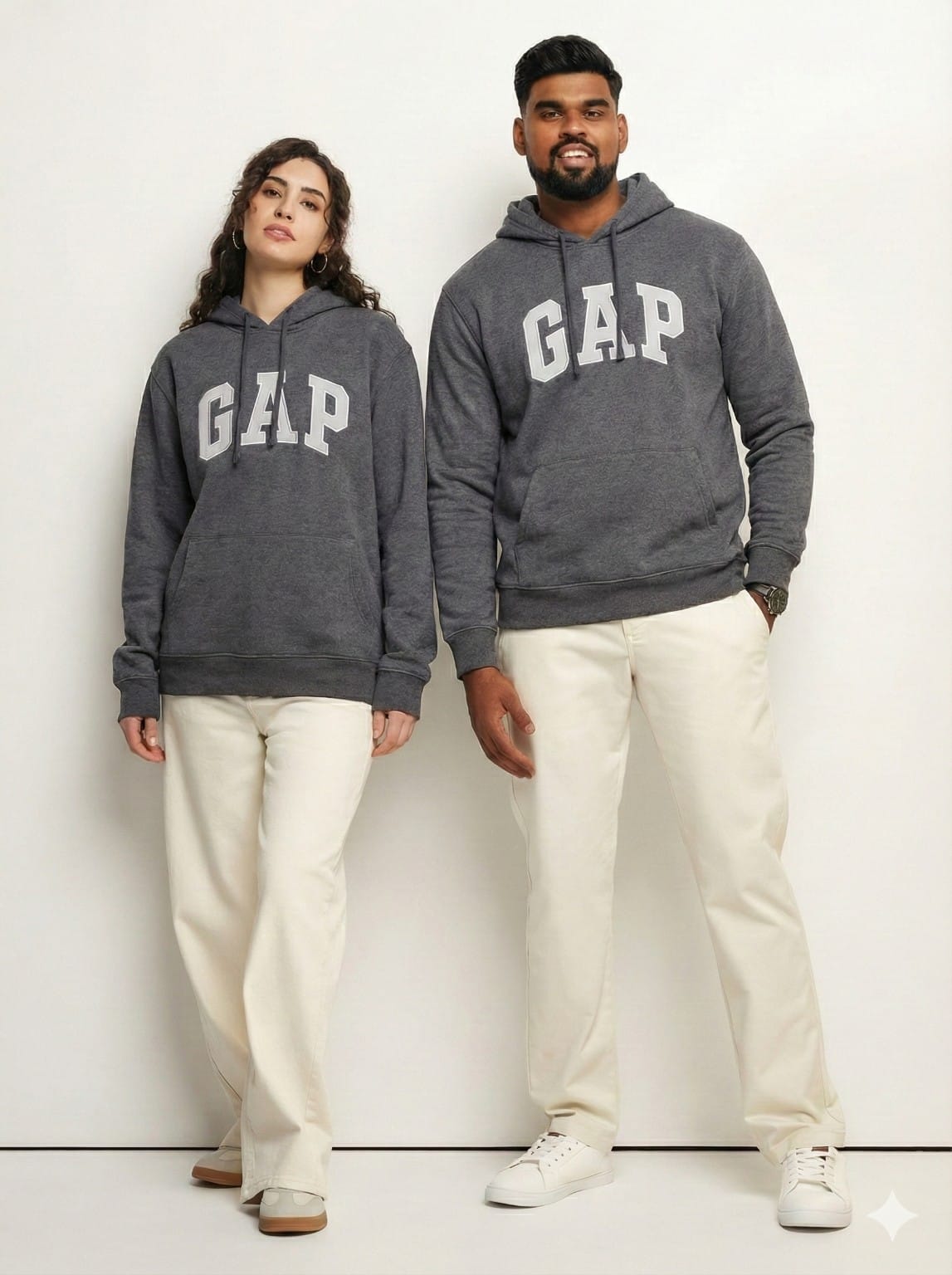 هودي GAP كلاسيك فاخر - مقاس للجنسين
